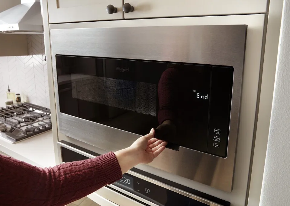 5 Built In Microwaves That Don't Lack Style| Don's Appliances | Pittsburgh,  PA