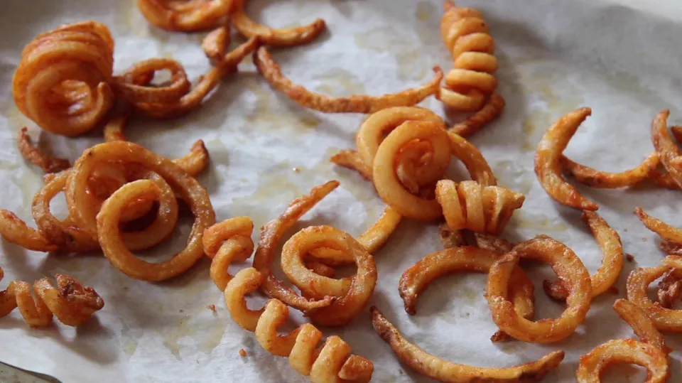 Cook Arby's Curly Fries in the Air Fryer