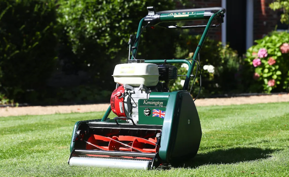 Lawn Mower Won’t Stay Running – Causes & How to Fix