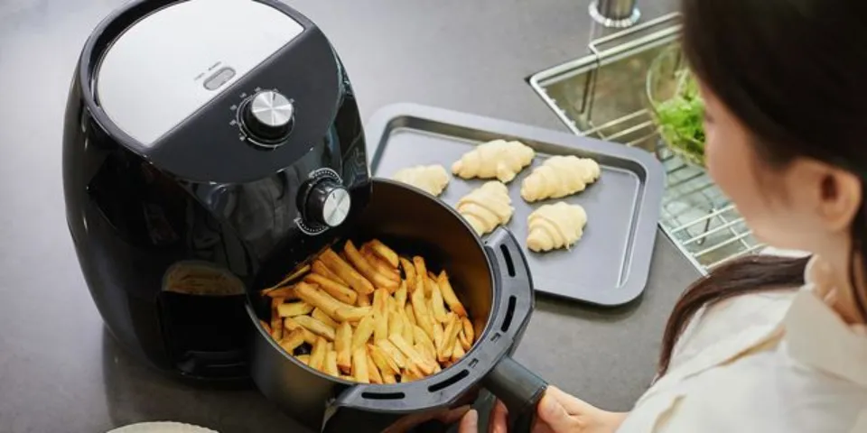 Do You Need Special Pans For the Air Fryer - Is It Necessary