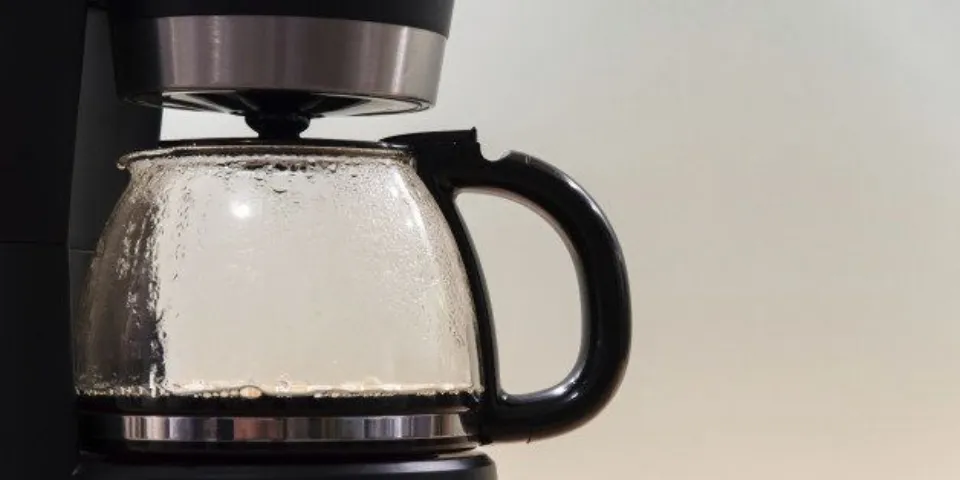 How to Clean Mold Out of Coffee Maker - Can I Use Vinegar?