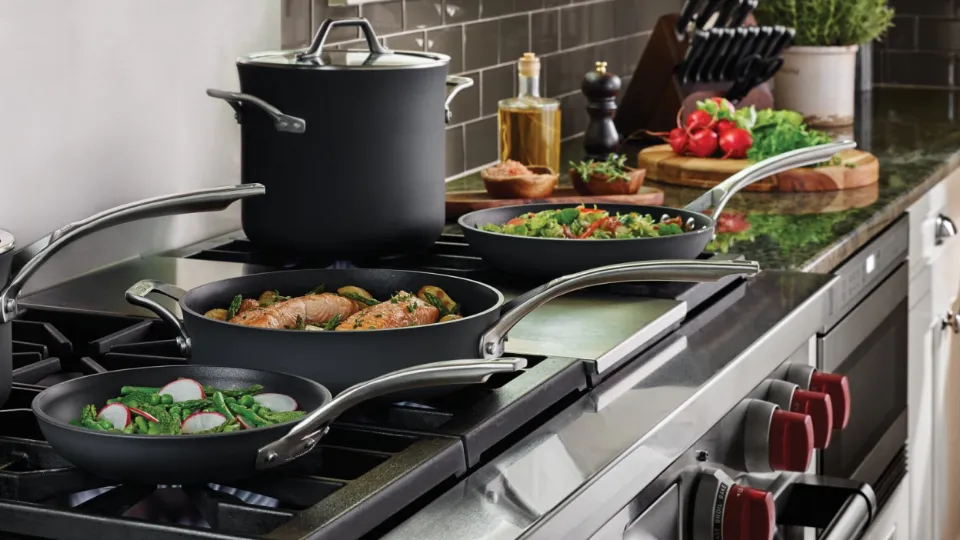 All-Clad Vs. Calphalon - Which Brand Is Better For Your Kitchen?