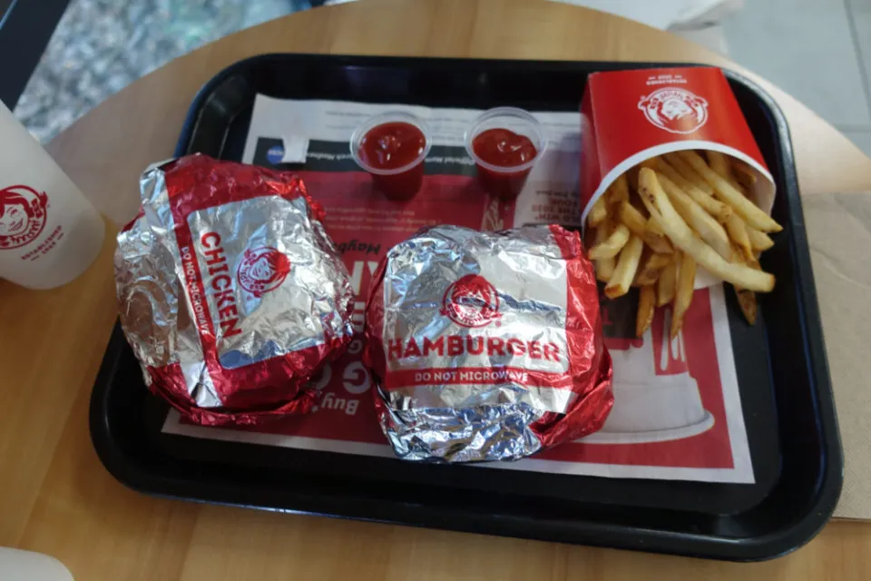 Can You Microwave Wendy's Wrappers - Is It Safe to Use It?