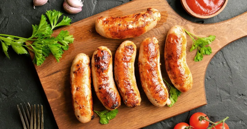 How Long Should You Cook Brats in An Air Fryer?