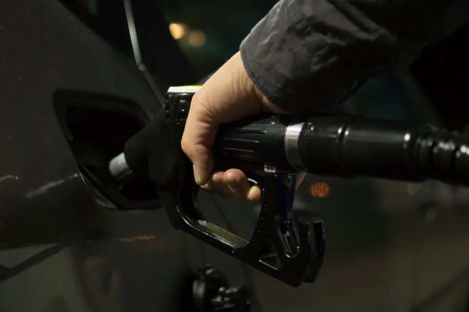 Can You Mix Premium and Regular Gas - Is It Safe to Use?